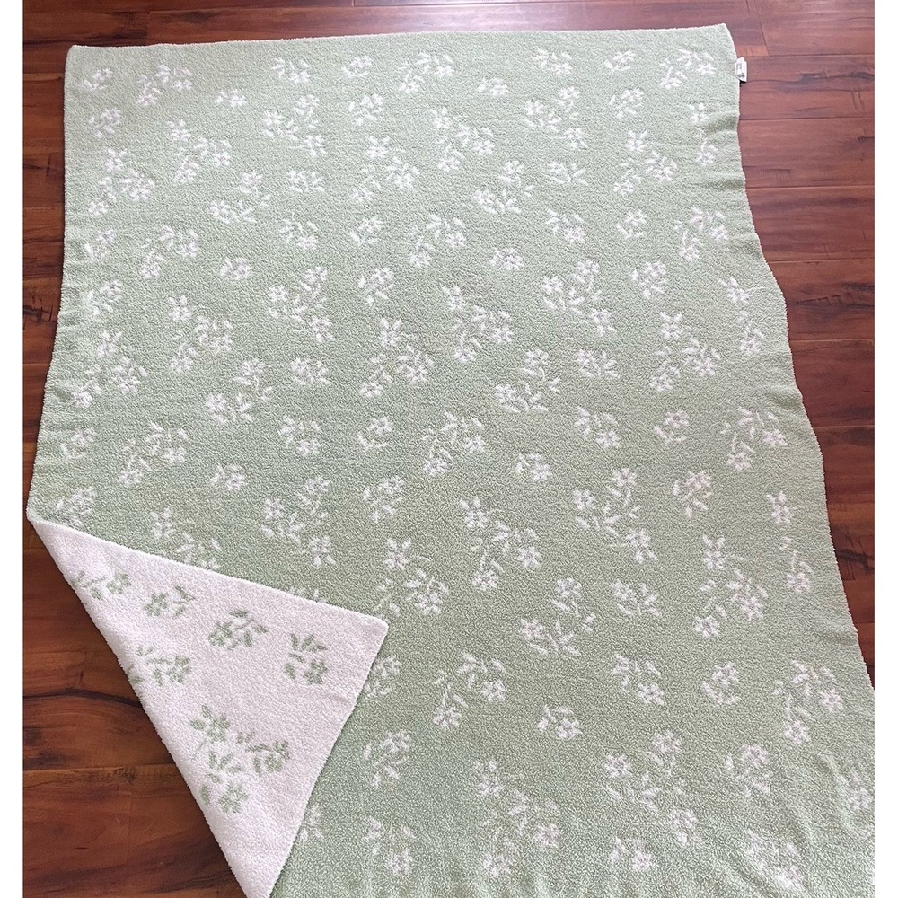 Shabby Chic Reversible Throw Blanket 48"x64" Green‎ White Floral Plush Chenille